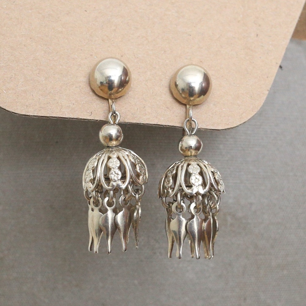 Vintage silver screw back hanging earrings fringe